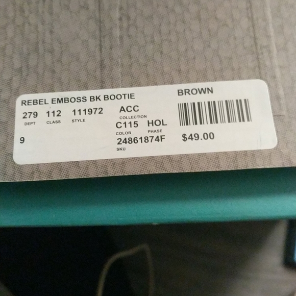 Embossed Bootie - Picture 3 of 4